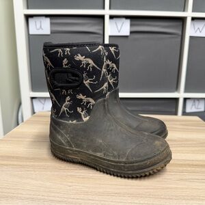 Outee Dinosaur Print Insulated Black Rain Snow Winter Boots